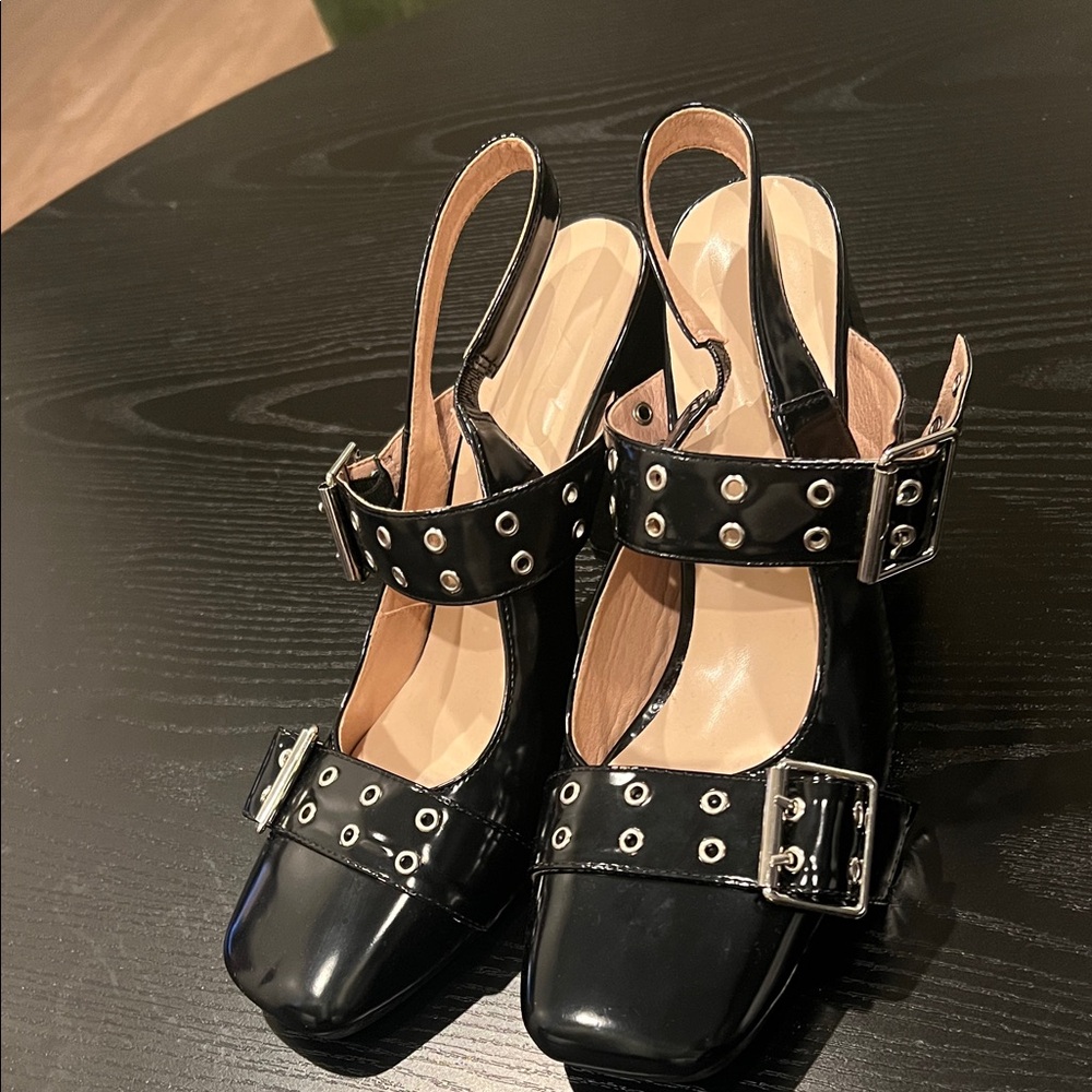 SHEIN Black Buckle Slingback Heels